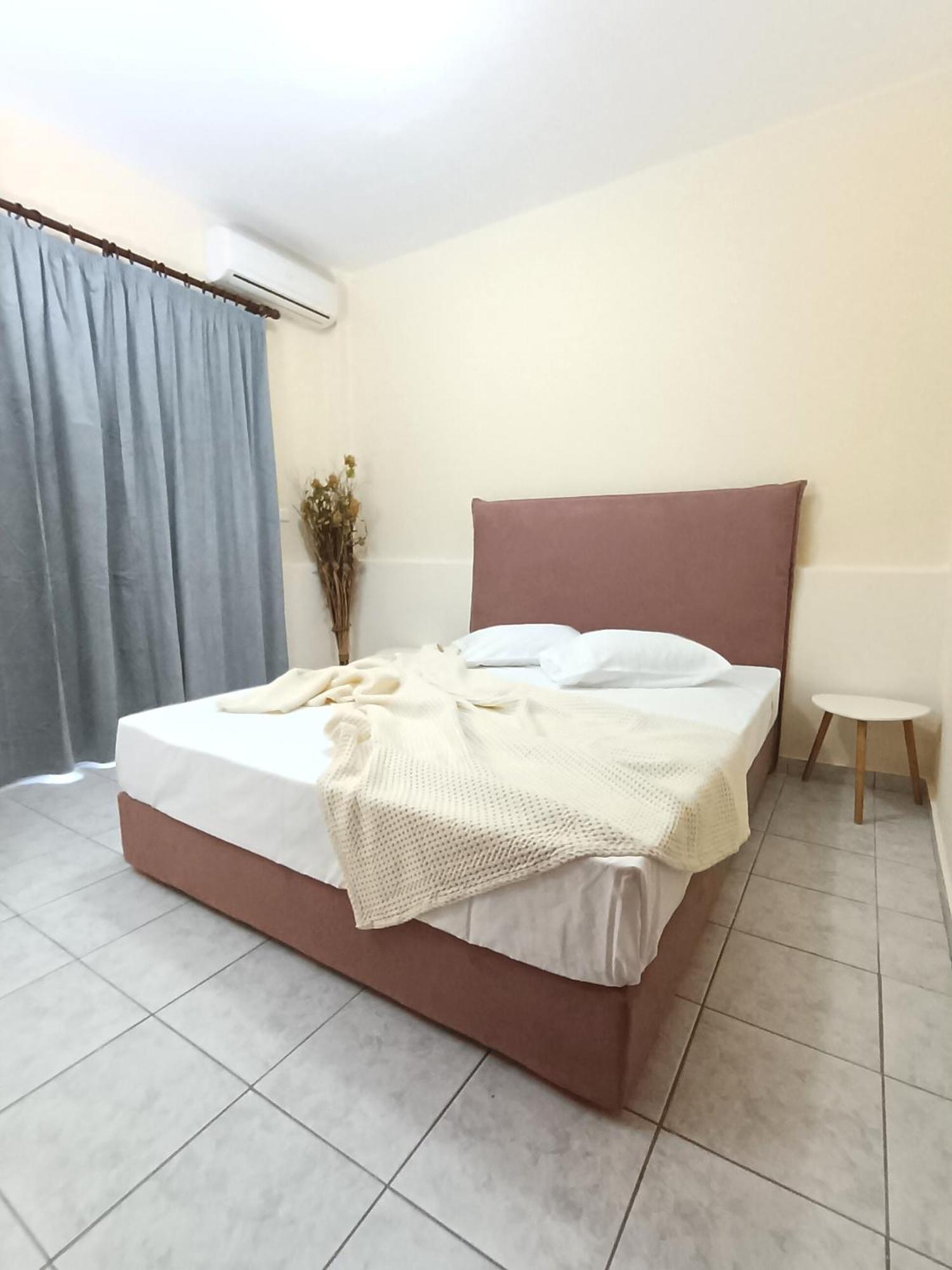 Giorgos Apartments. Skála Foúrkas Dış mekan fotoğraf