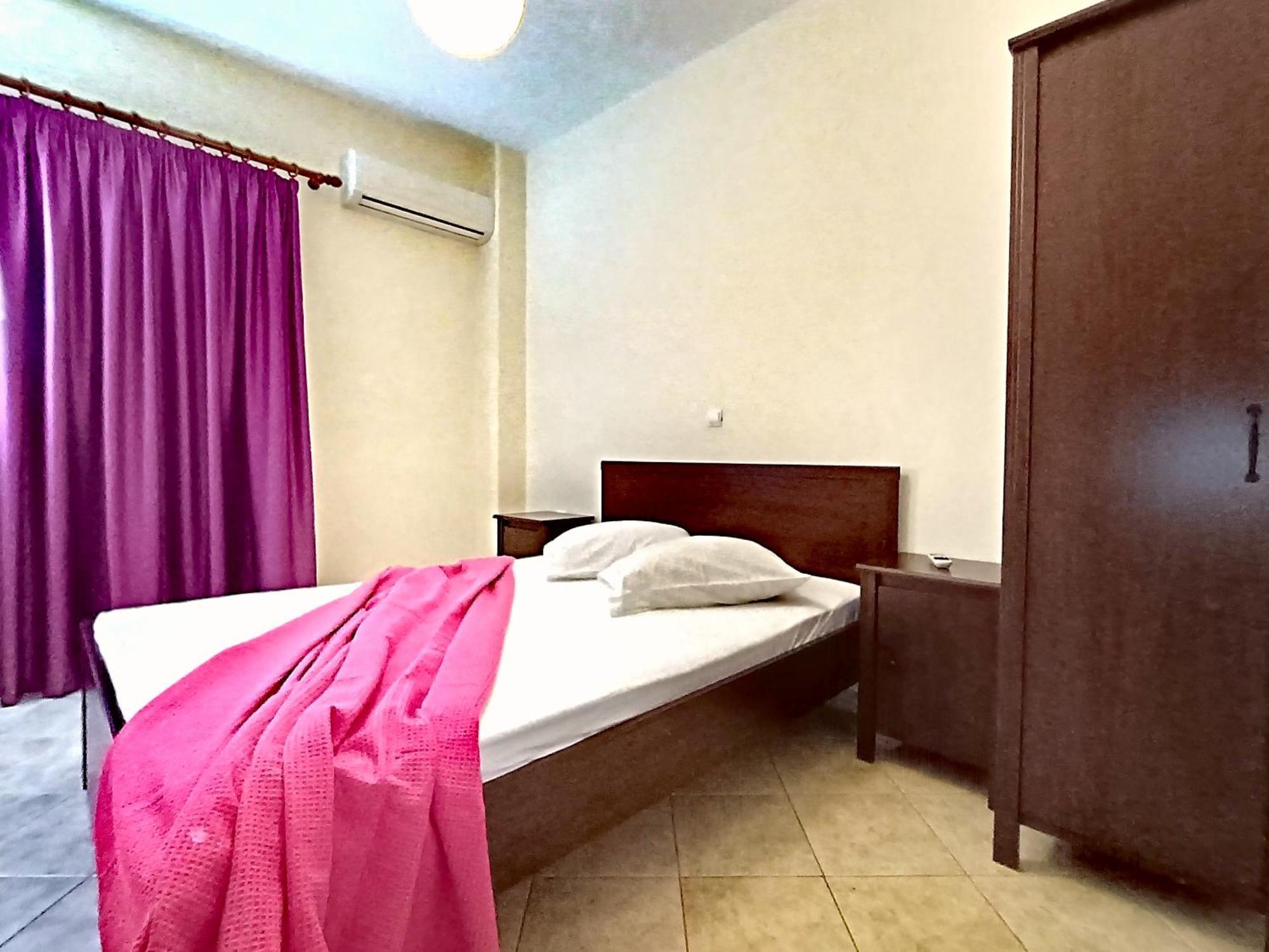 Giorgos Apartments. Skála Foúrkas Dış mekan fotoğraf