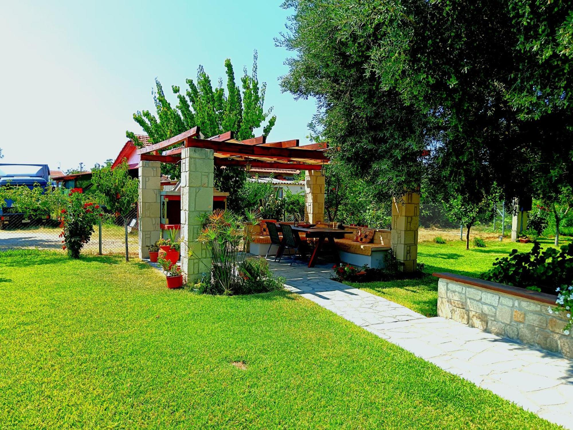 Giorgos Apartments. Skála Foúrkas Dış mekan fotoğraf