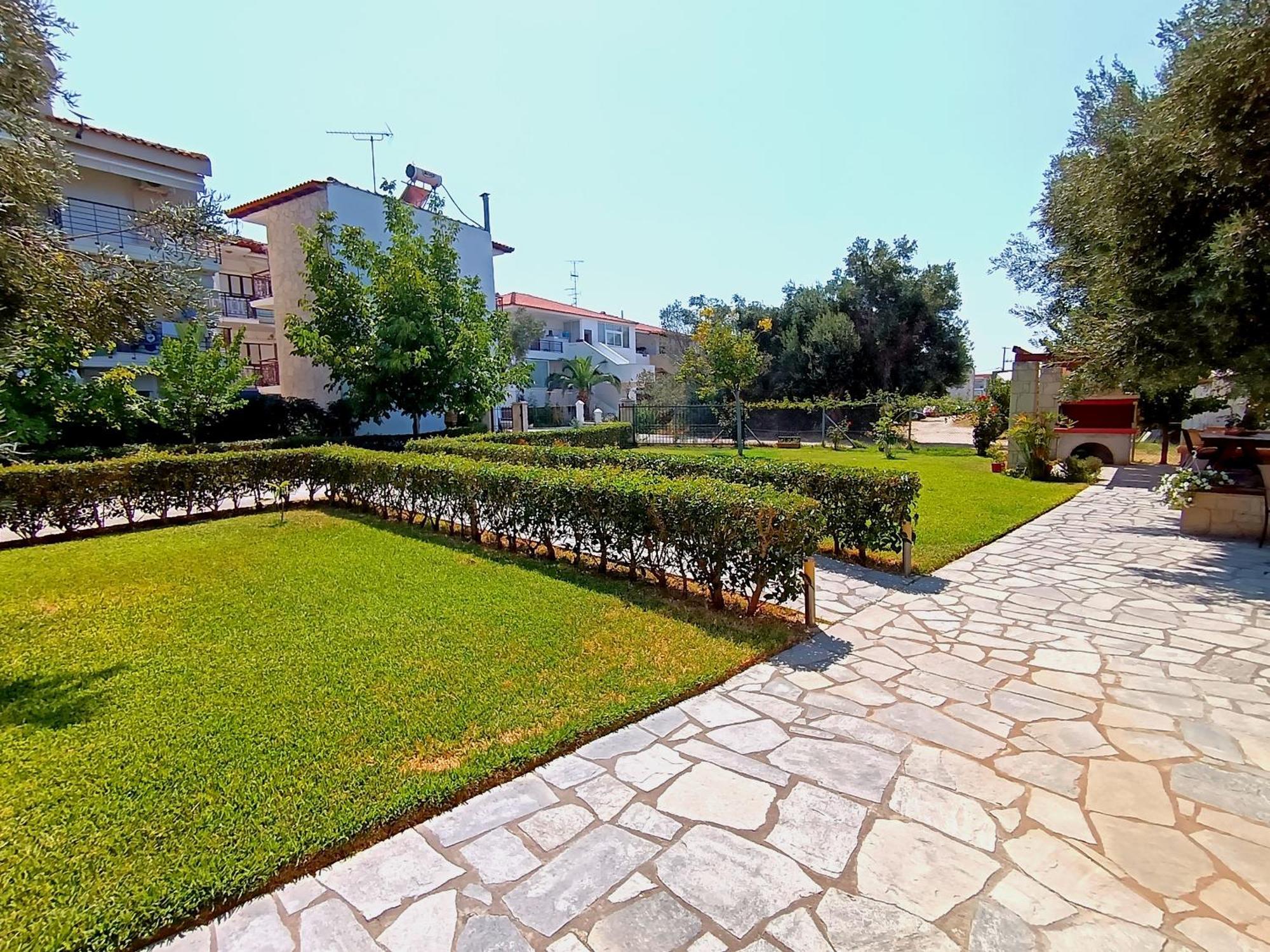 Giorgos Apartments. Skála Foúrkas Dış mekan fotoğraf