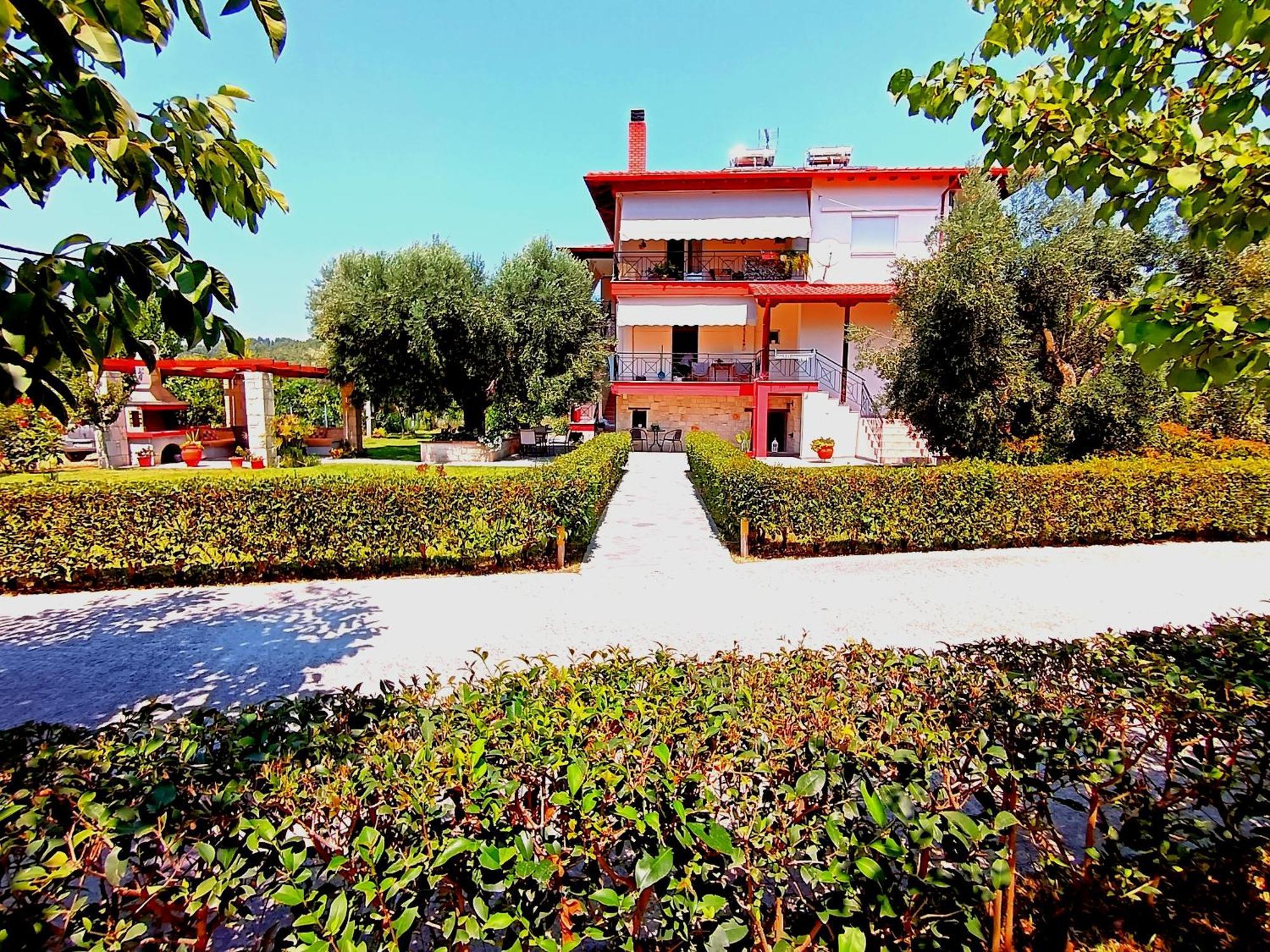 Giorgos Apartments. Skála Foúrkas Dış mekan fotoğraf